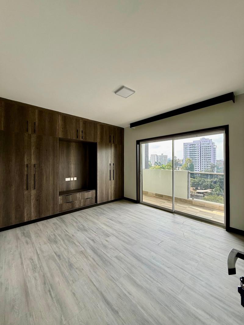 Spacious 2 Bedroom + DSQ Apartment for Sale at Pearl Rivers, Riverside photo 3