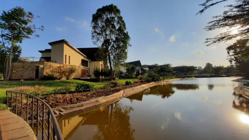 5 Bedroom Luxury Villa for Sale in Sandalwood Waterfront, Karen