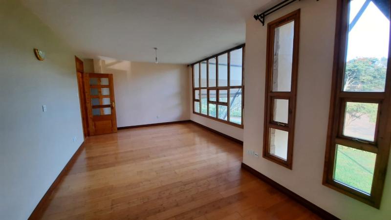 5 Bedroom Luxury Villa for Sale in Sandalwood Waterfront, Karen photo 2