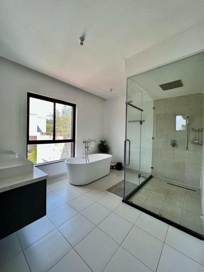 Naserian – Luxury 5 Bedroom House for Sale in a Gated Community photo 4