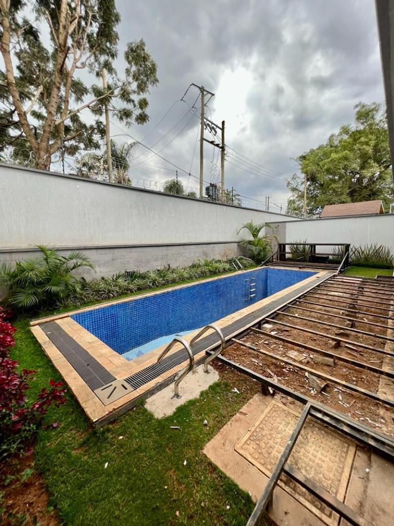 4 Bedroom Luxury Villa with Private Pool for Sale in Lavington  photo 5