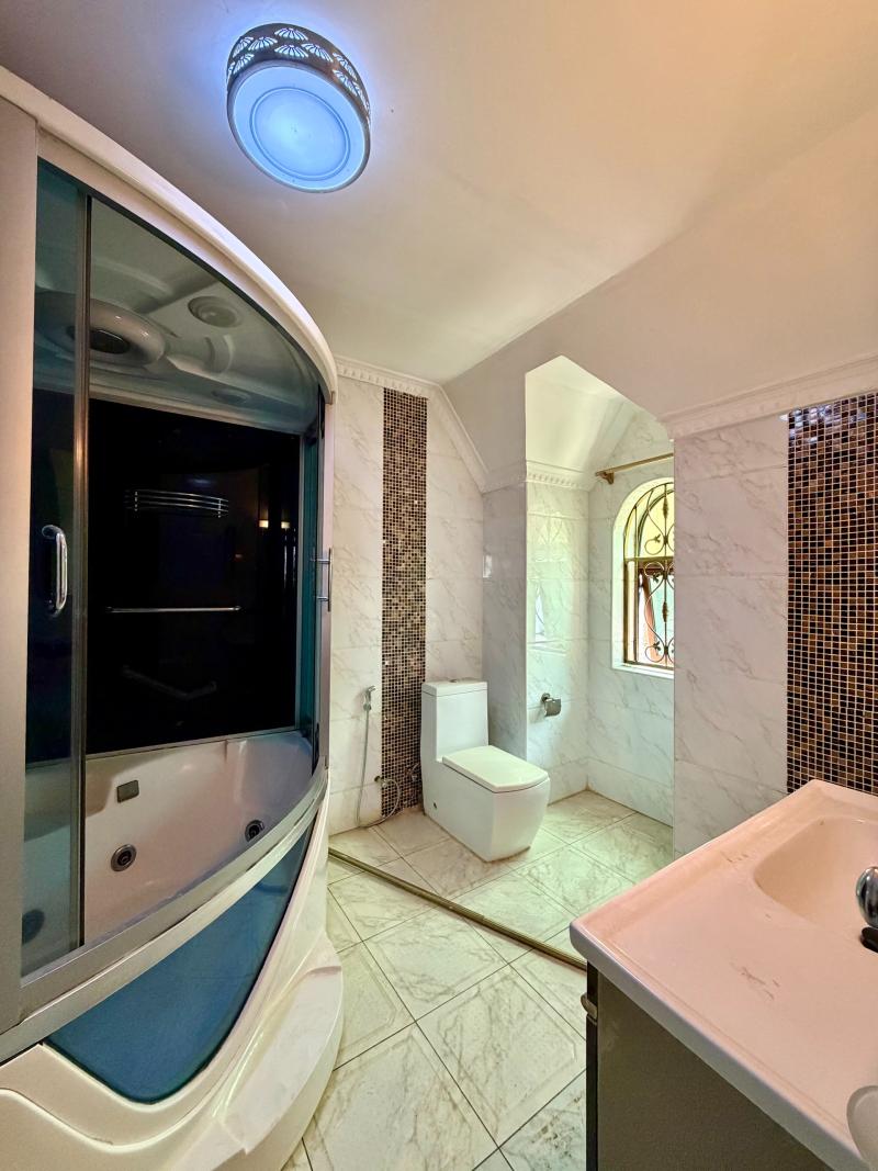Luxury Unfurnished Villa for Rent in Kileleshwa, Nairobi photo 4