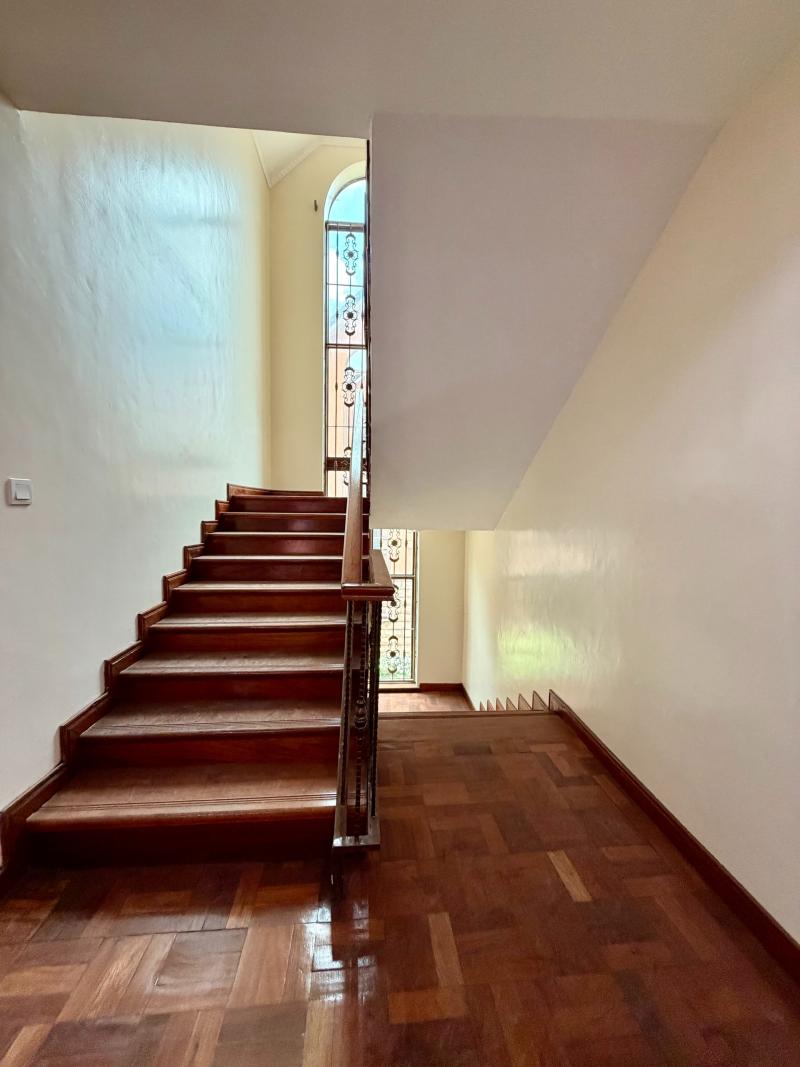 Luxury Unfurnished Villa for Rent in Kileleshwa, Nairobi photo 6