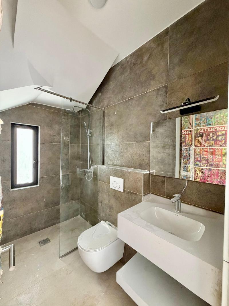 Luxury 4 Bedroom + DSQ House for Sale in New Runda, Nairobi photo 4