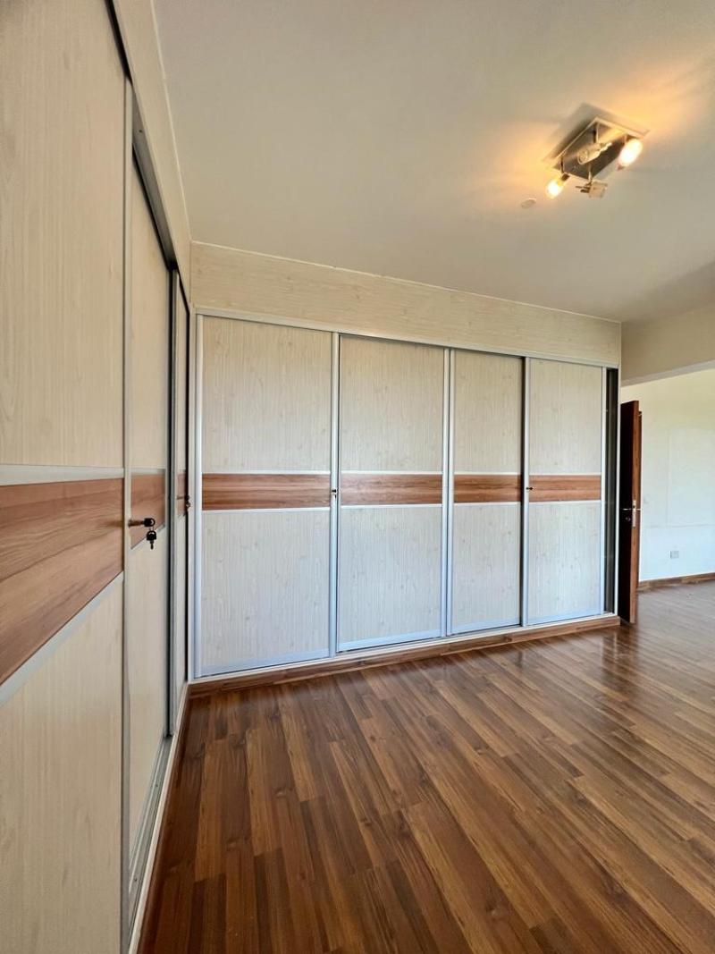 Luxury 4-Bedroom Penthouse Duplex + DSQ for Sale in Parklands, Nairobi photo 6