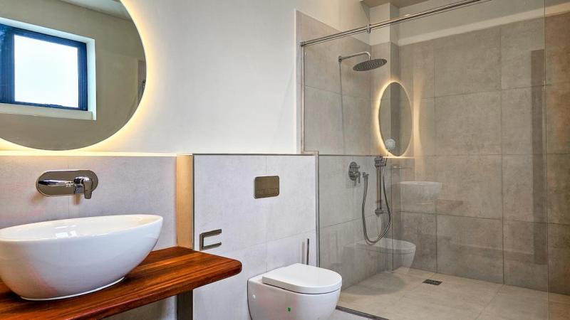 6-Bedroom Brand New Luxury Home for Sale in Runda, Nairobi photo 2