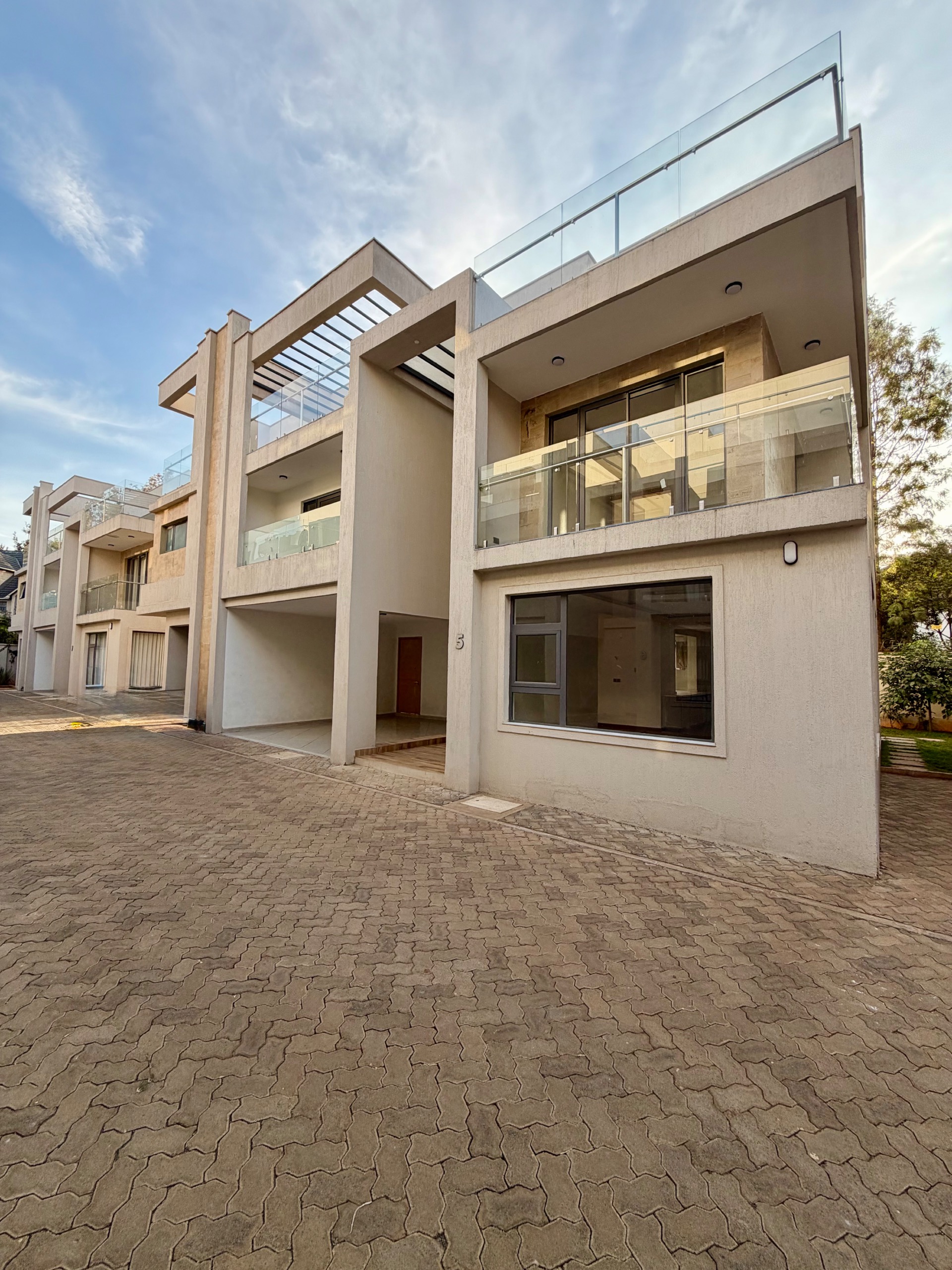 Zelig Villas – 6 Bedroom Luxury Villas for Sale in Lavington, Nairobi