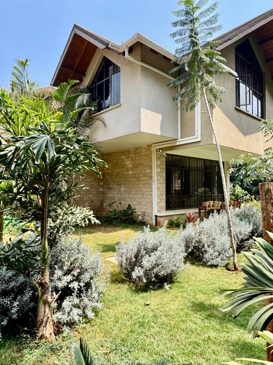 5 Bedroom Luxury Villa for Rent & Sale in Runda, Nairobi