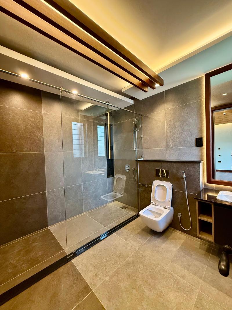 Luxury 4-Bedroom Residence for Sale in Old Runda, Nairobi | 0.5 Acre photo 5